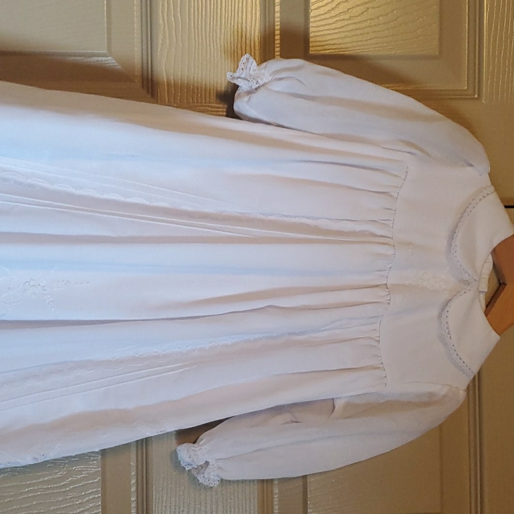 Will Beth Christening gown with matching bonnet